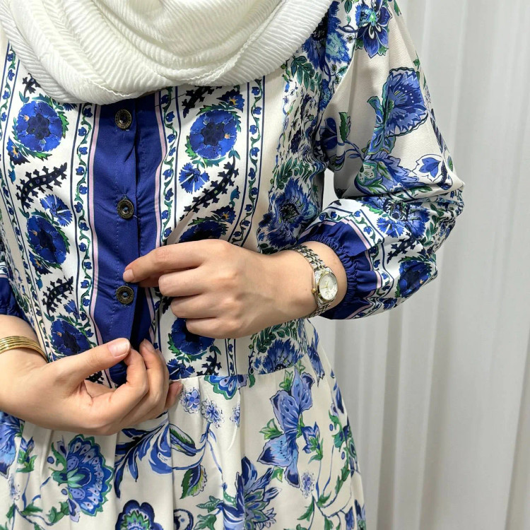 پیراهن زنانه مدل نازلی کد 715 فری سایز تا 46 جنس فلور بوگاتی چهارفصل تنخور شیک و راحت کمربند دارد جلوی کار دکمه دارد