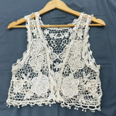 وست قلاب بافی جلو باز فری سایز مناسب تا 42 بدون آبرفت و رنگ رفت مناسب چهار فصل