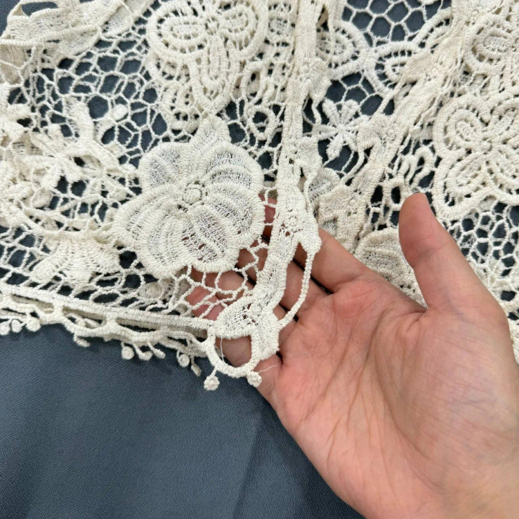 وست قلاب بافی جلو باز فری سایز مناسب تا 42 بدون آبرفت و رنگ رفت مناسب چهار فصل