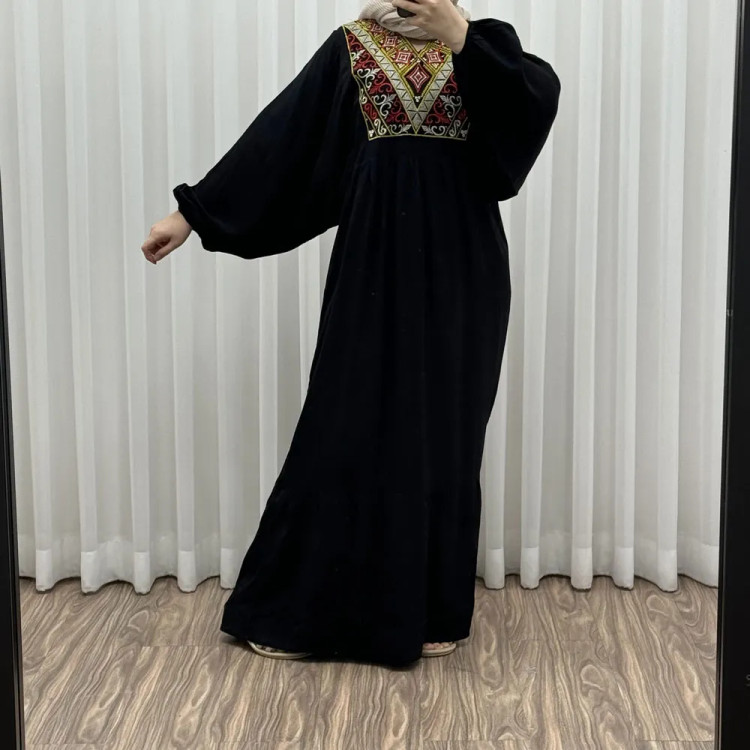 پیراهن نخی گلدوزی آستین کیمونو شارلوت فری سایز زنانه تا سایز 52 بدون رنگ رفت و سایه اندازی چهارفصل