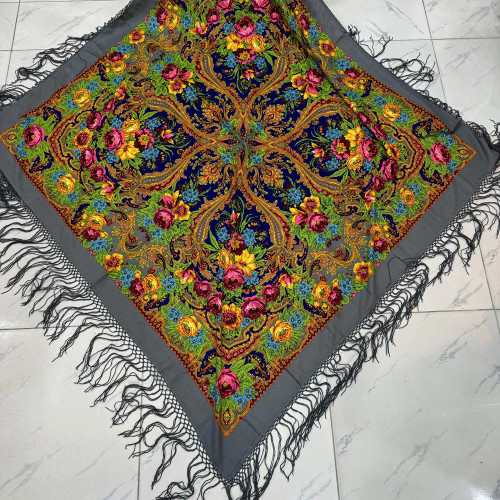 روسری ترکمن نخی کد 1673 ترکیه قواره 140-150 سانت ریشه دستباف 4 فصل