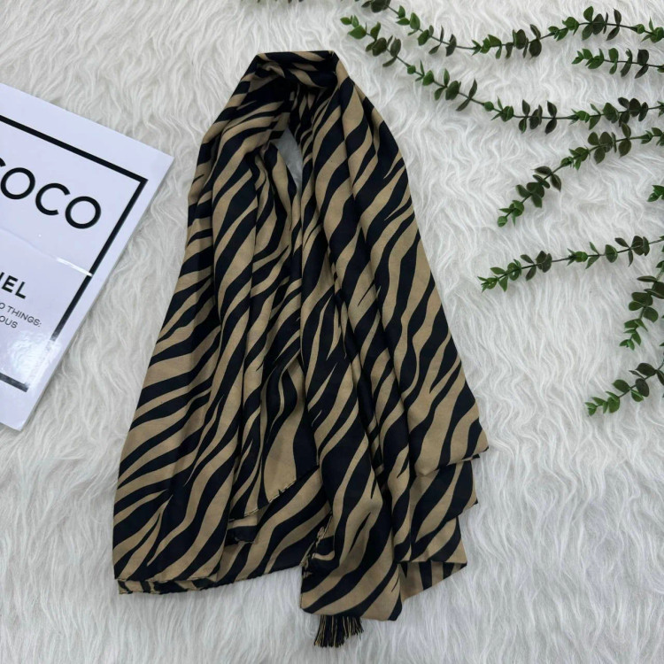 شال نخی طرح موج کد 866 قواره 190×70 سانت بدون آبرفت و رنگ رفت