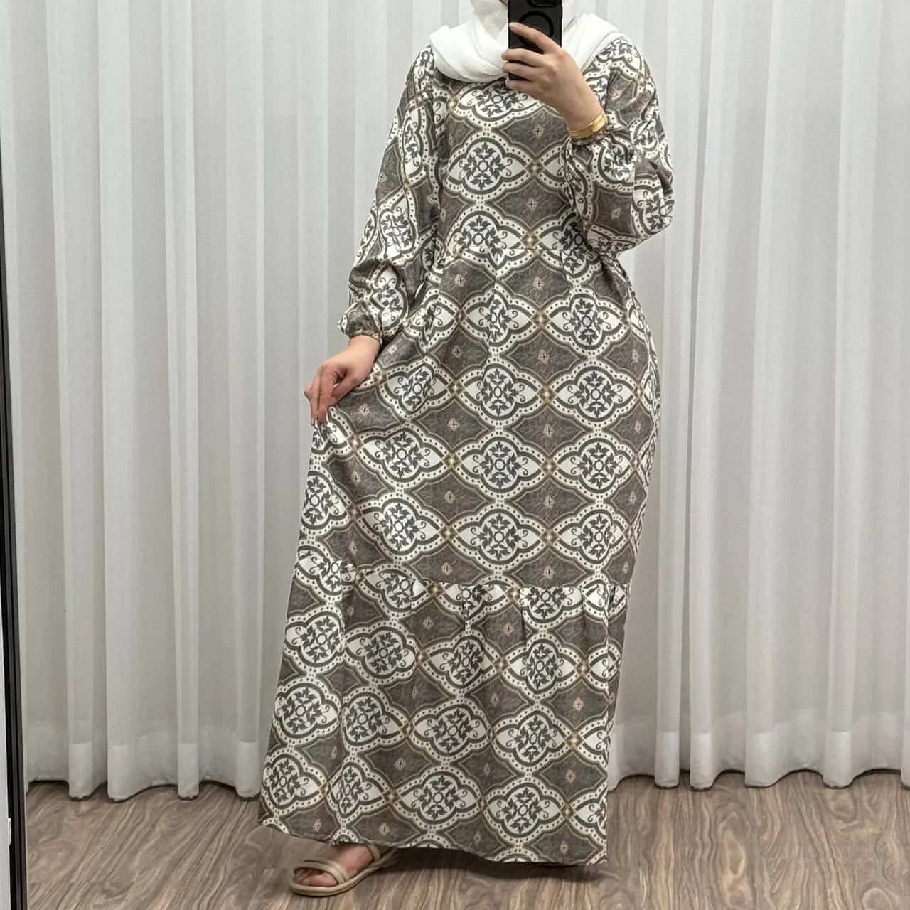 پیراهن فلور بوگاتی فری سایز تا 48 زنانه چهارفصل شیک و راحت بنددار سایه نمیندازد