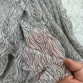 شال وارداتی کریشه شنی مدل موج کد 1244 | بدون آبرفت، رنگ رفت و چروک | قواره 200x75