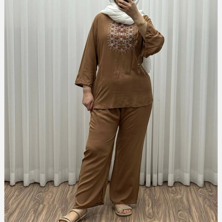 بلوز شلوار نخی مدل آیدا چاپی فری سایز مناسب تا سایز 50 شسته شده بدون آبرفت و رنگ رفت کمربند دار چهار فصل