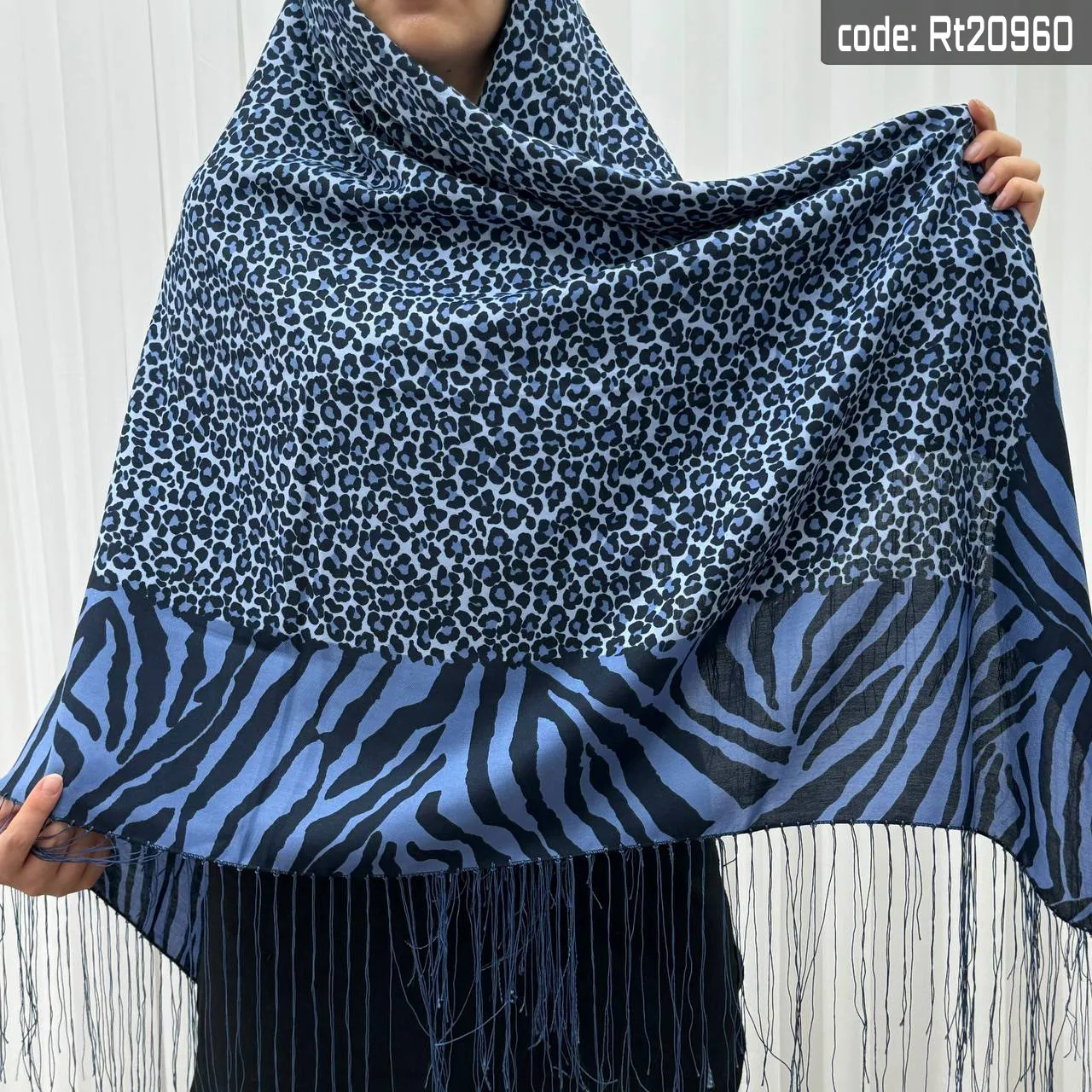 روسری نخی ترکمن قواره 140x140 طرح سنتی کد Rt20960