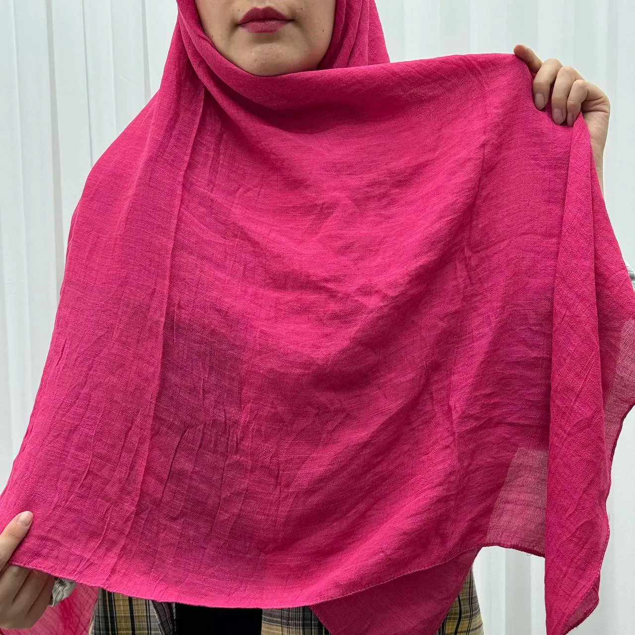 روسری نخی اسلپ کد 755 سایز 138×138 سانتیمتر بدون پرز و گلوله