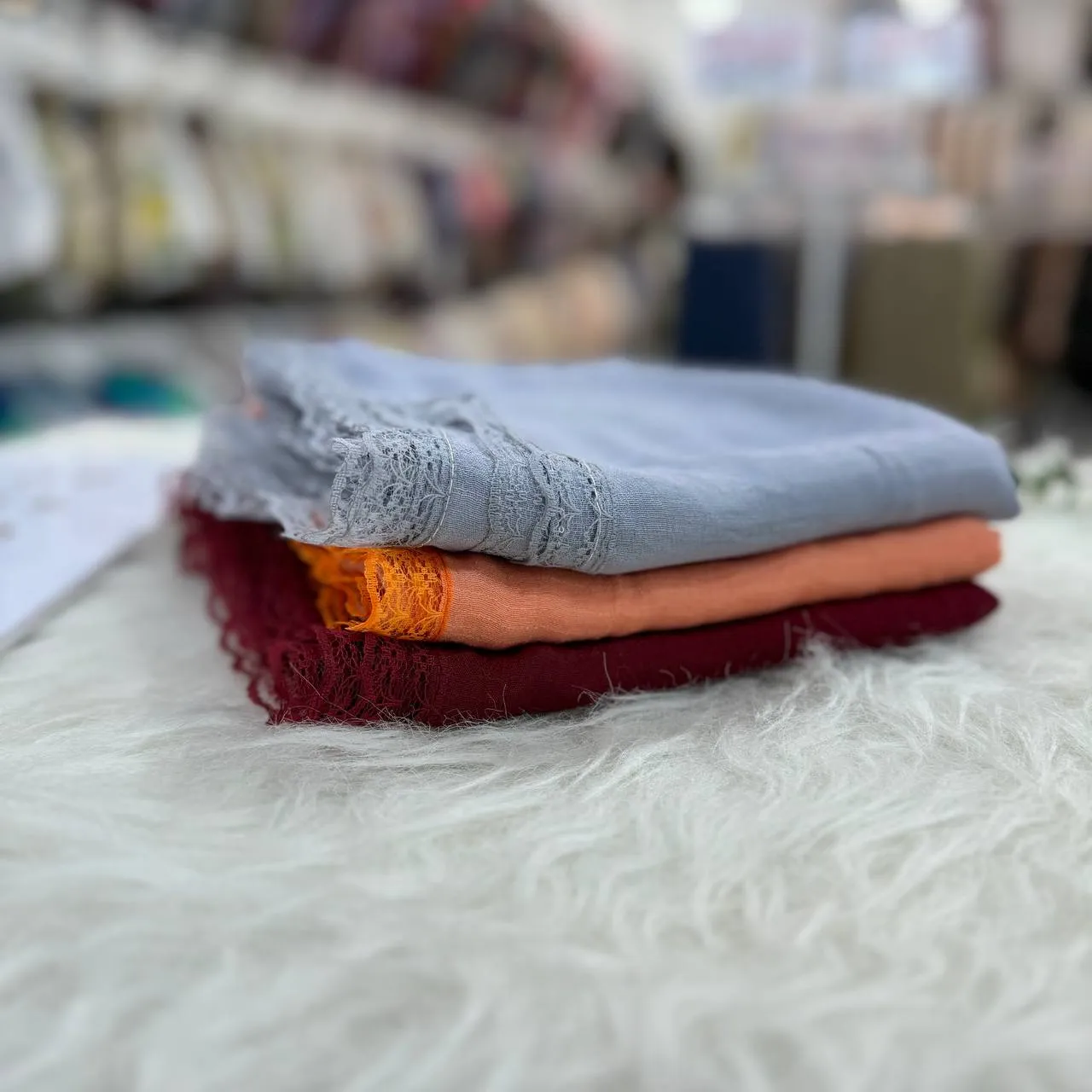 شال نخی وال اسلپ دور دانتل قواره بزرگ 180x75 زنانه روزمره بدون آبرفت و چروک