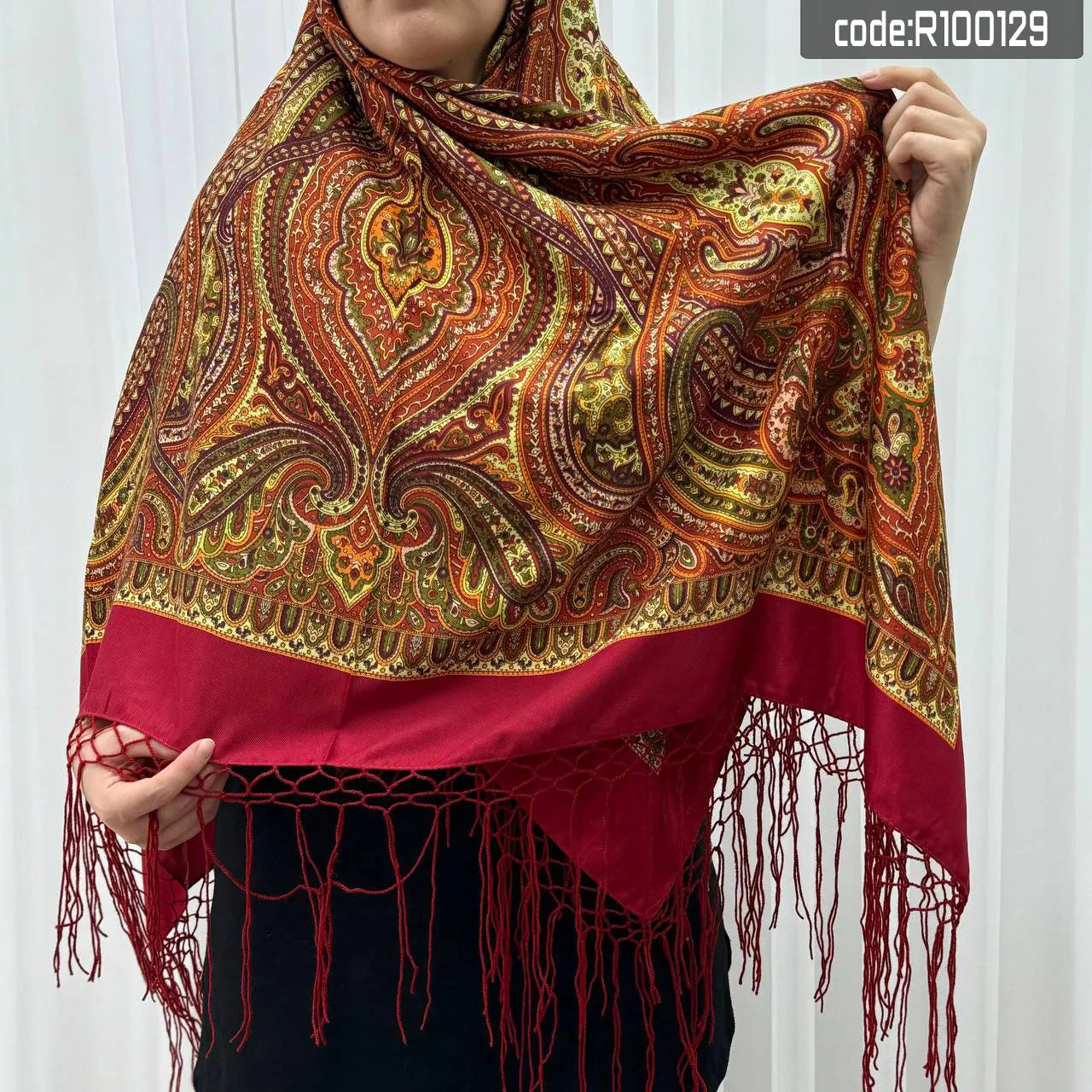 روسری نخی ترکمن قواره 140x140 طرح سنتی کد 100129 زنانه