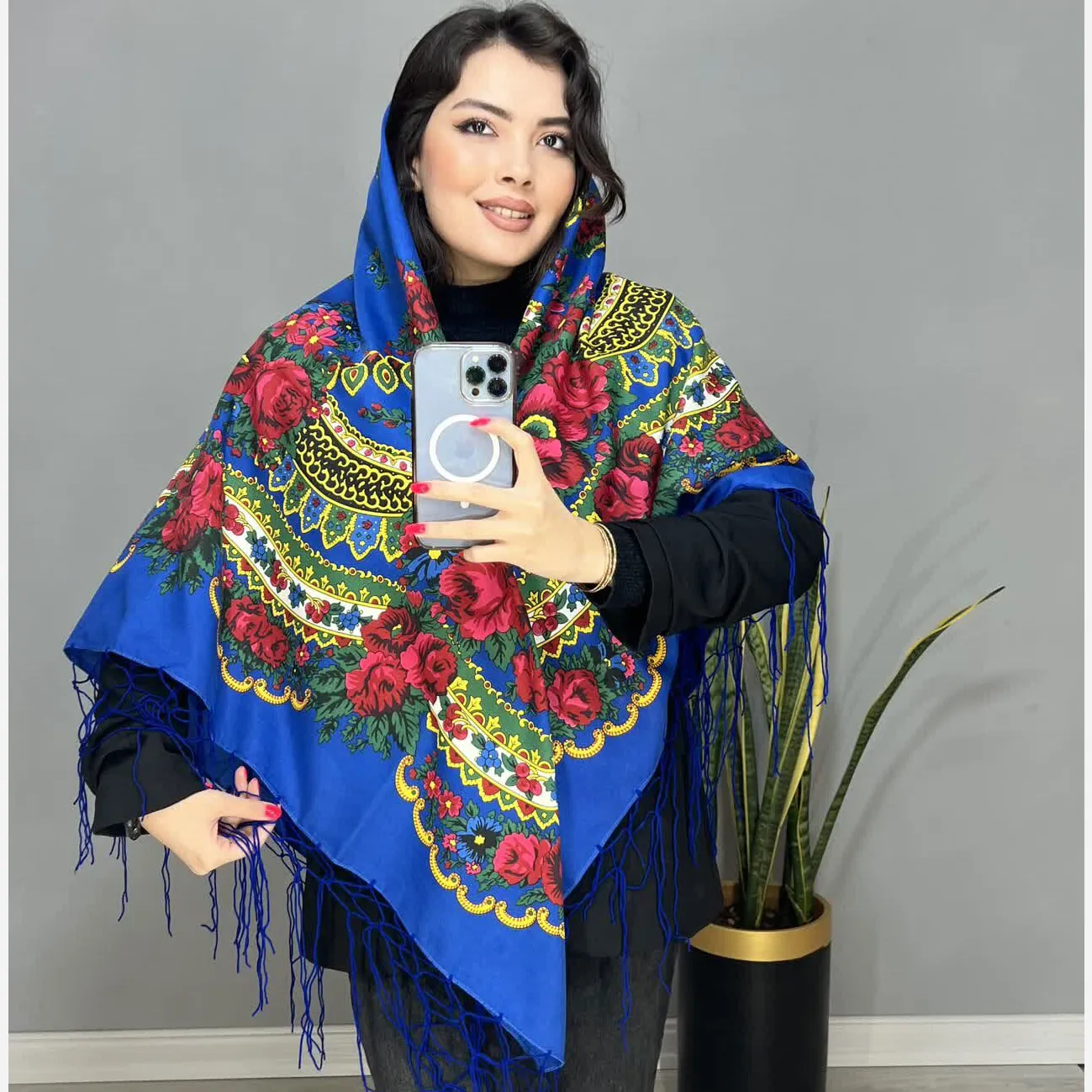 روسری ترکمن مدل ژاپن سایز 140×140 سانتی متر جنس نخ پلی استر مناسب 4 فصل