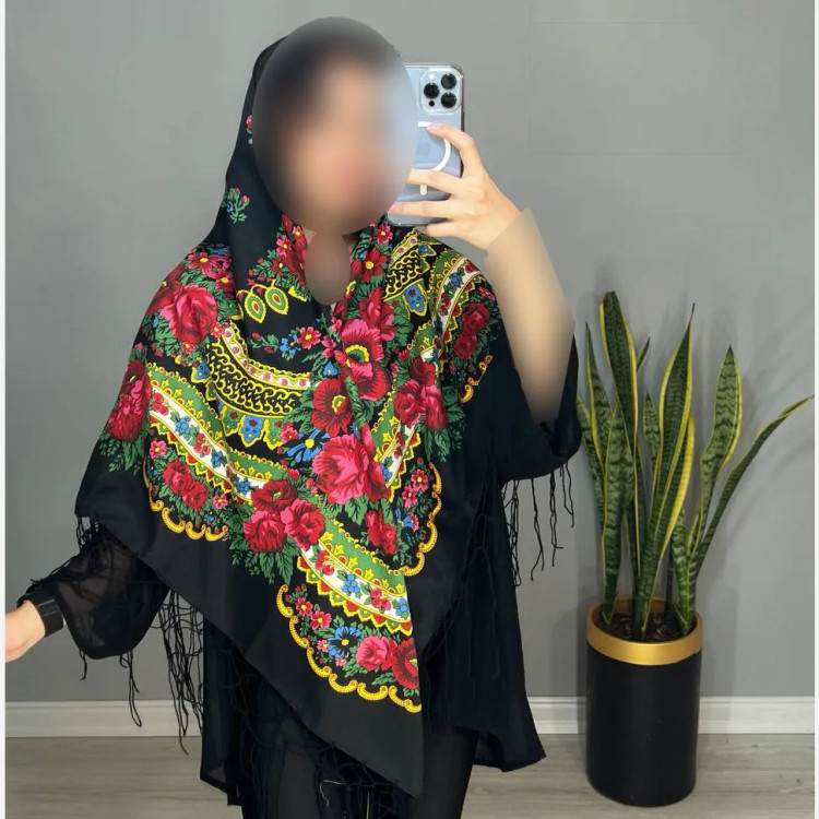 روسری ترکمن مدل ژاپن سایز 140×140 سانتی متر جنس نخ پلی استر مناسب 4 فصل