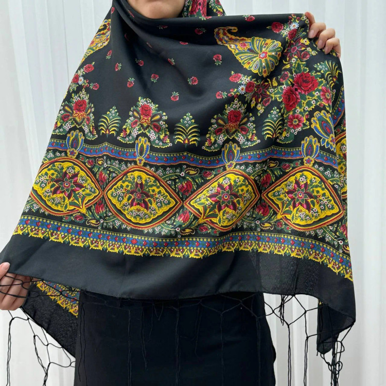 روسری ترکمن مدل ترمه ایرانی قواره 130x130 نخ پلی استر مناسب 4 فصل