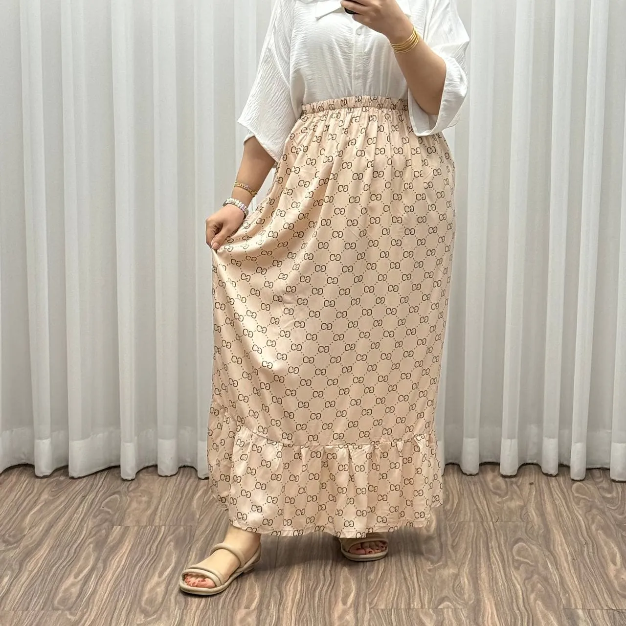 دامن پارچه خارجی گوچی کد 1369 فری سایز تا 48 قد 97 سانتیمتر جنس پفکی چهارفصل زنانه شیک راحت