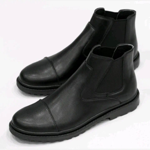 نیم بوت مردانه چرم طبیعی مدل بارثاوا مشکی کد 214