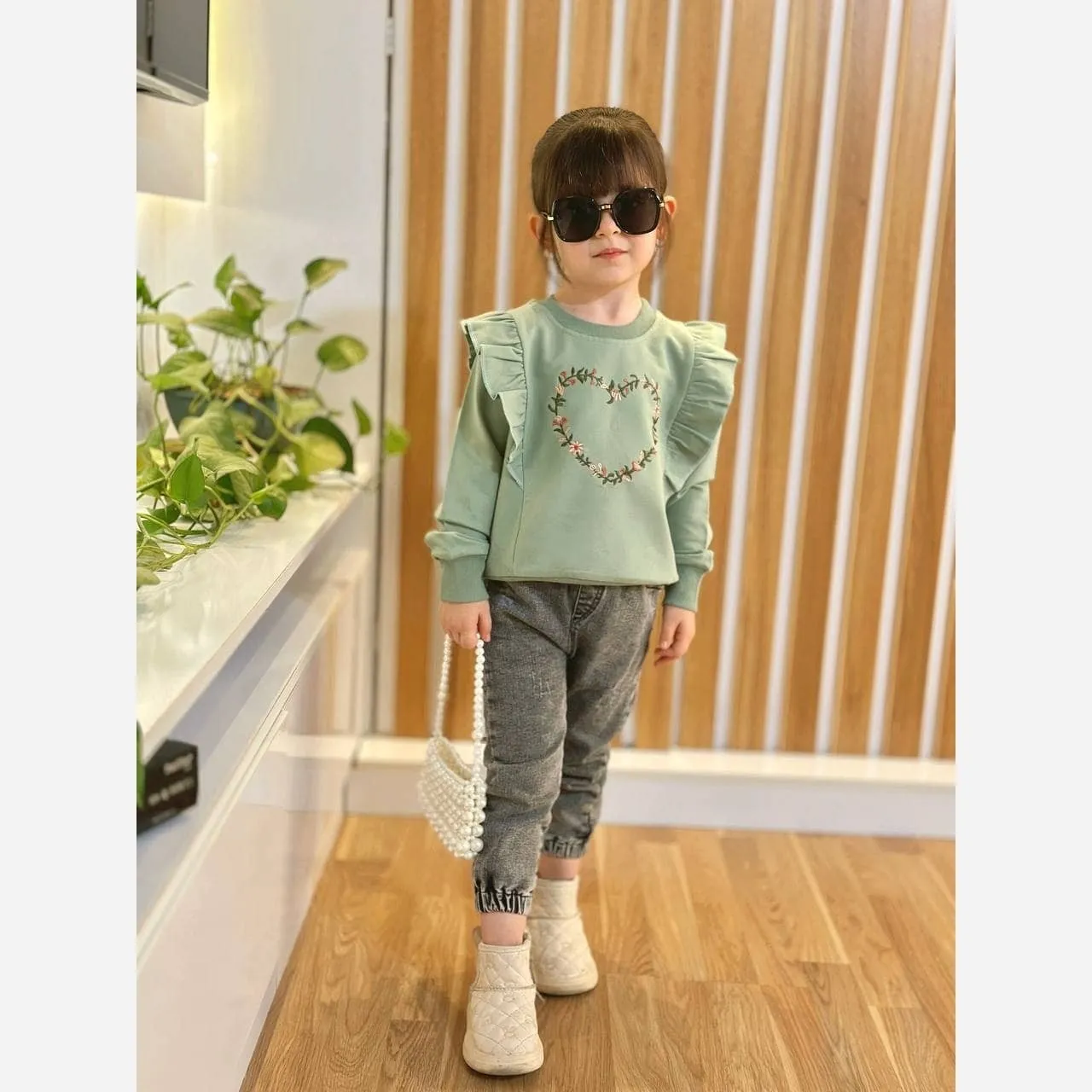 بلوز دخترانه عیدانه گلدوزی دورس پنبه 2 تا 8 سال