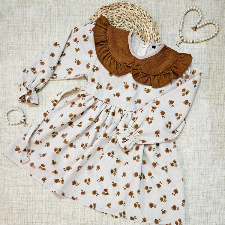 پیراهن دخترانه پاییزه لینن یقه کبریتی مجلسی آستین پرنسسی کرم سایز 2 تا 9 سال