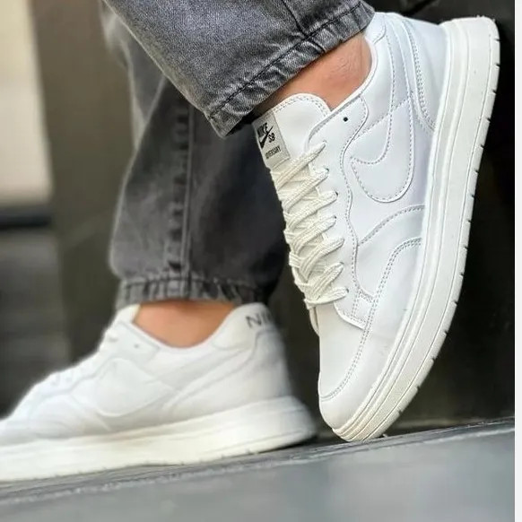 کفش نایک SB مردانه چرم تمام سفید