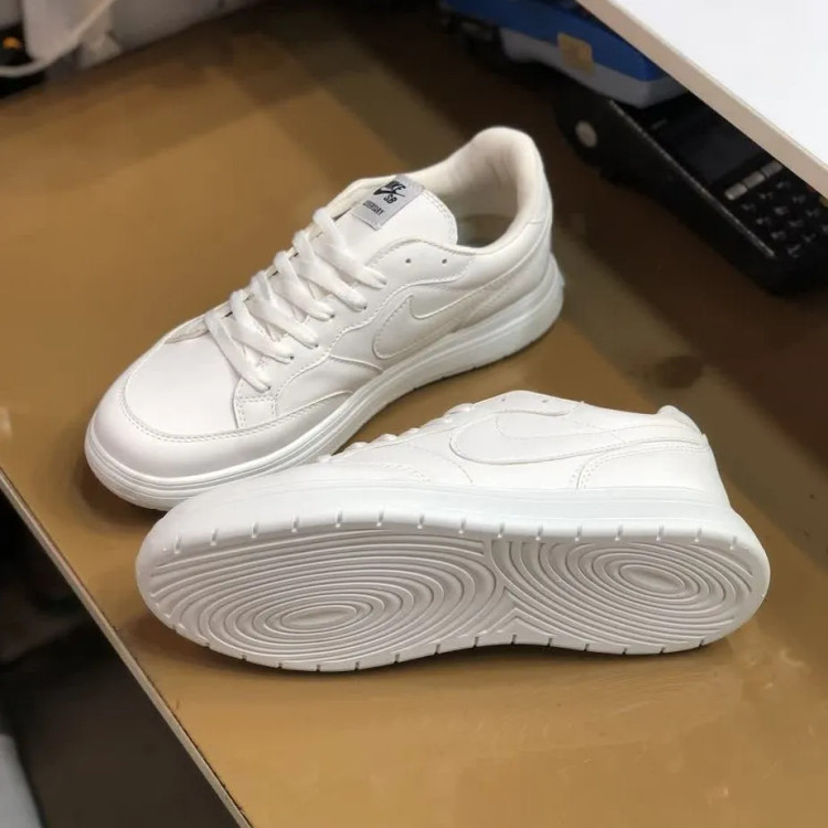 کفش نایک SB مردانه چرم تمام سفید