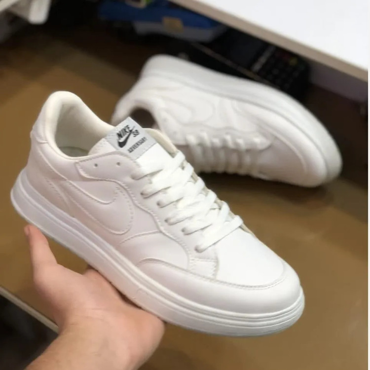 کفش نایک SB مردانه چرم تمام سفید