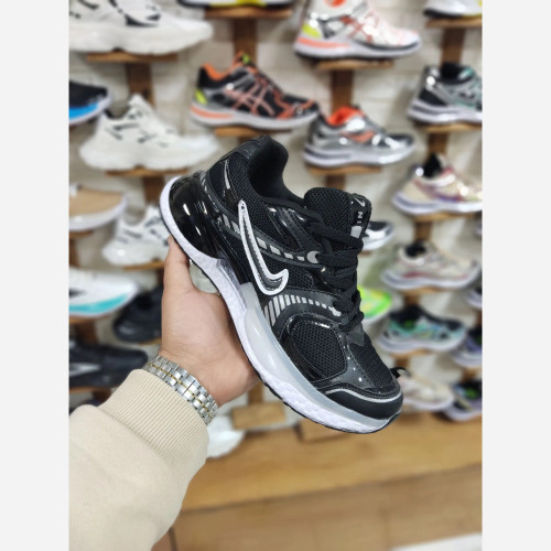 اسپرت مردانه نایک زیره تونلی رنگبندی مشکی و کرم سایزبندی 41ـ44