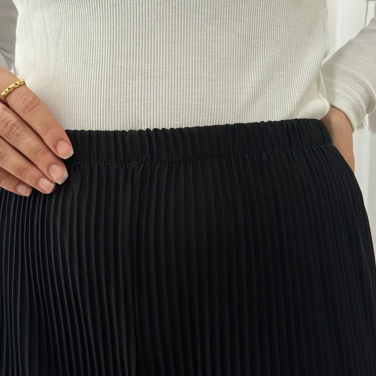 شلوار پلیسه