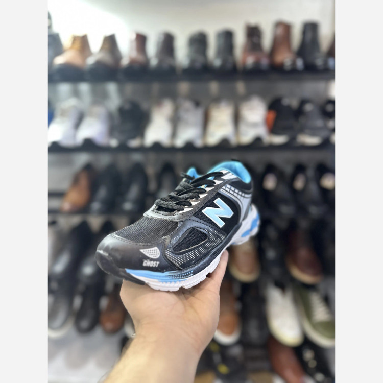 کتانی نیوبالانس مردانه سایزبندی 41 تا 44 چهار رنگ مشکی قرمز، مشکی آبی، مشکی سبز، سفید سبز