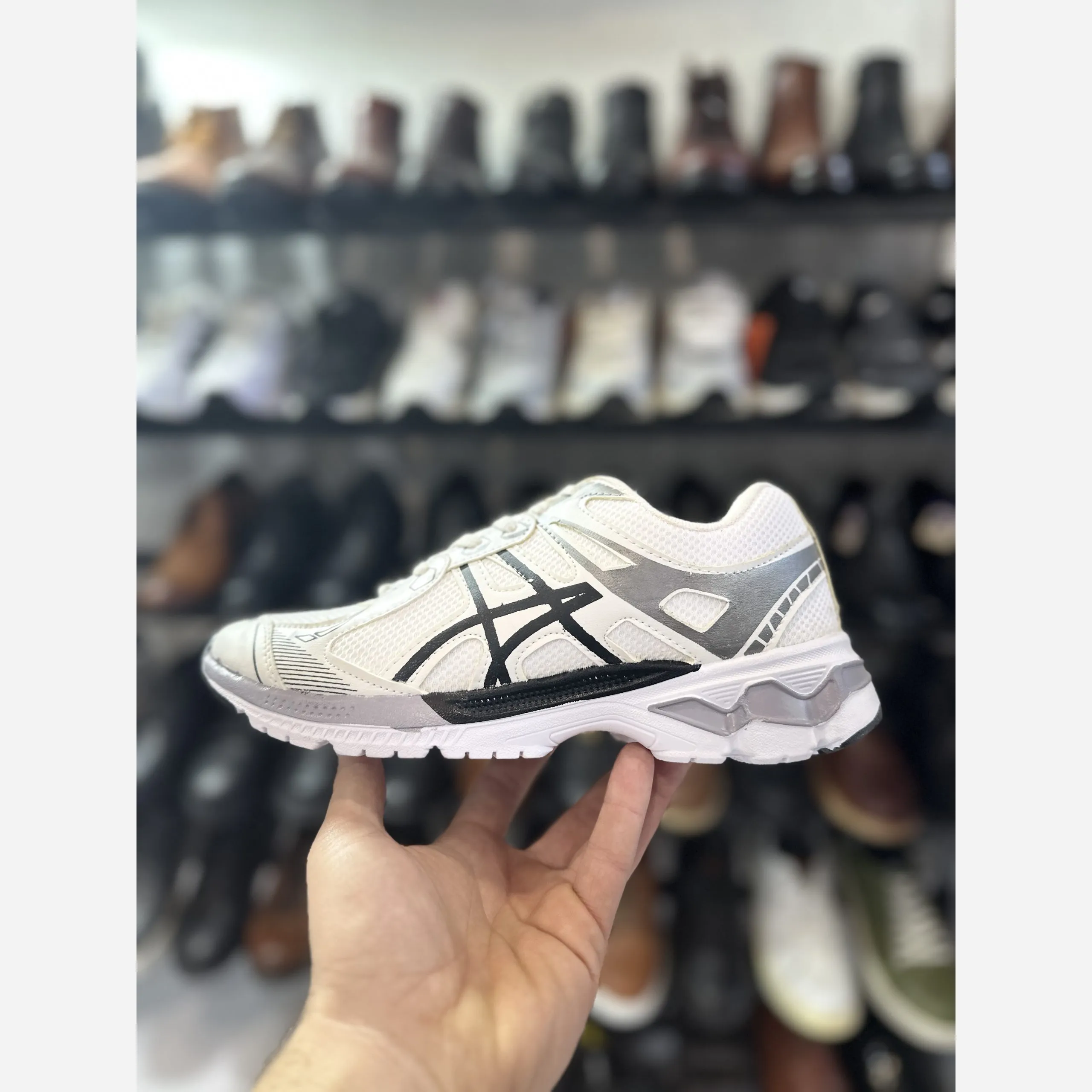 کفش اسپرت اسیکس سفید مشکی مردانه زنانه سایز 37 تا 44 زیره پی یو رویه اسپیسر فوم