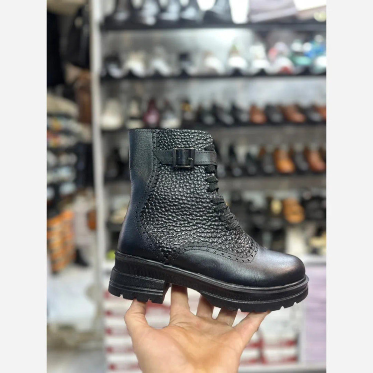 بوت تمام چرم طبیعی زنانه سایز 37 تا 40 رویه چرم گاوی زیره تی پیو