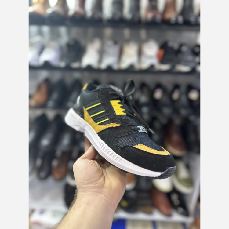 کفش اسپرت آدیداس مردانه رویه اسپیسر و فوم زیره پیو سایز 44 تا 47 سفید مشکی