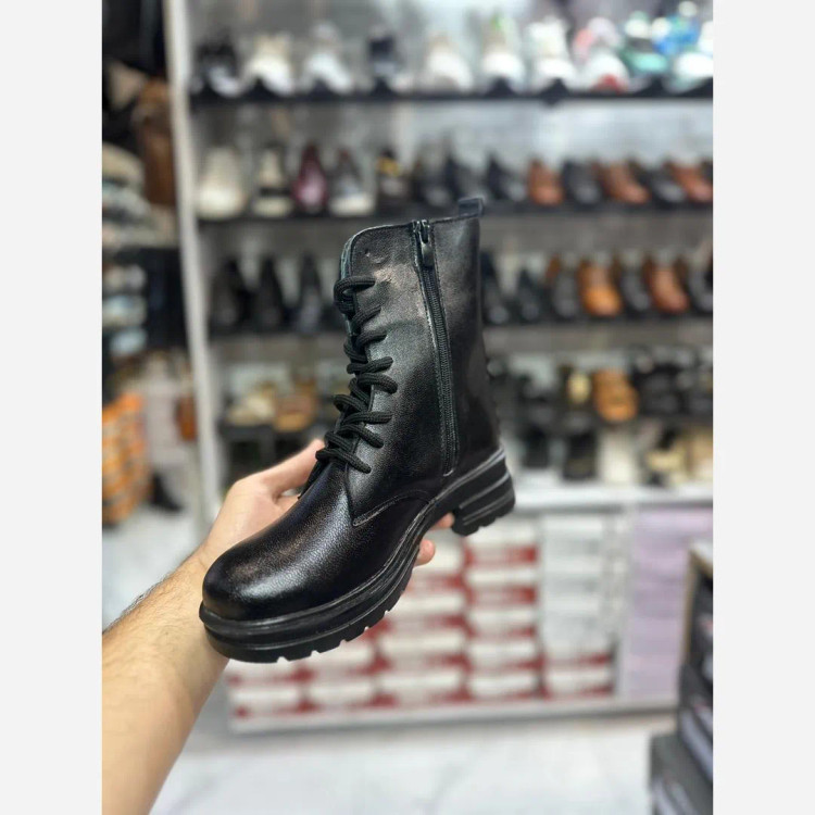 بوت زنجیری زنانه چرم طبیعی سایزبندی 37 تا 40 لژ 3 سانتی زیره تی پیو