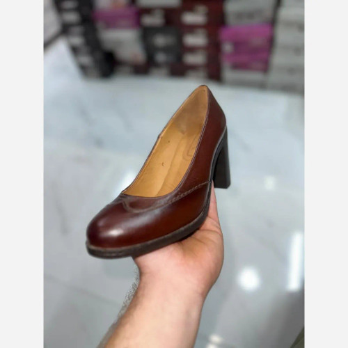 کفش پاشنه دار چرم گاوی مدل کیمیا سایز 37 حراج تک سایز