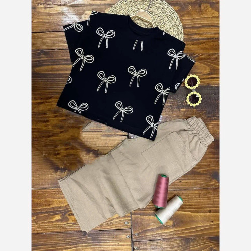 ست کراپ و شلوار شیک با رنگبندی متنوع