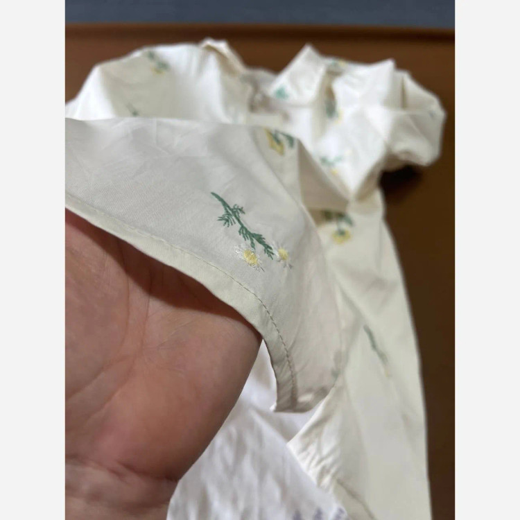 شومیز دخترانه پوپلین با گلدوزی تک رنگ تینیجری